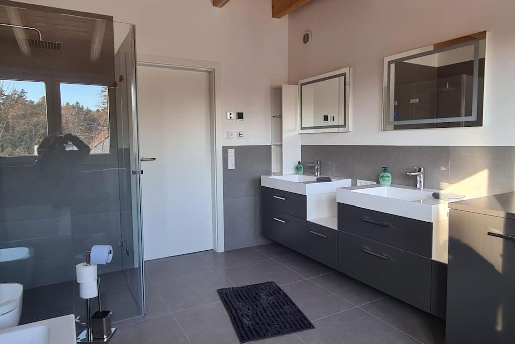 Moderne Ferienunterkunft/Wohnung Burgthann Kültér fotó