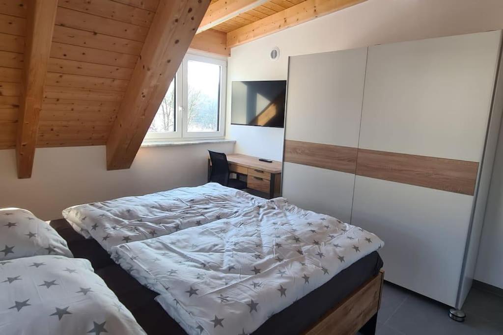 Moderne Ferienunterkunft/Wohnung Burgthann Kültér fotó